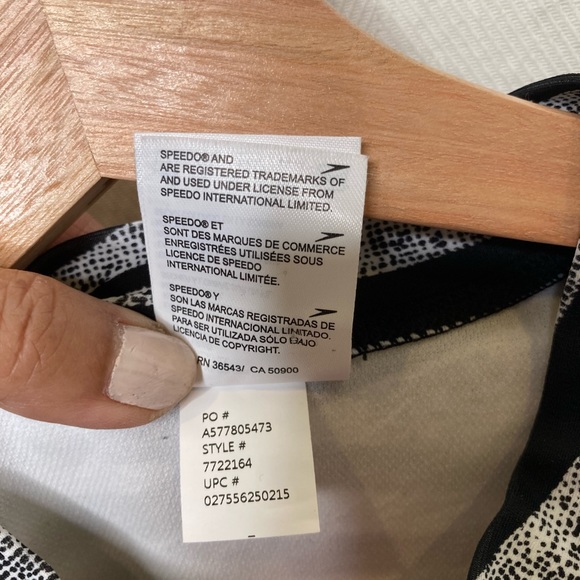 Speedo Paddle Long Sleeve One Piece Swimsuit Black Size M Medium NWT - Picture 13 of 15